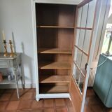 Armoire parisienne bonnetière vitrée