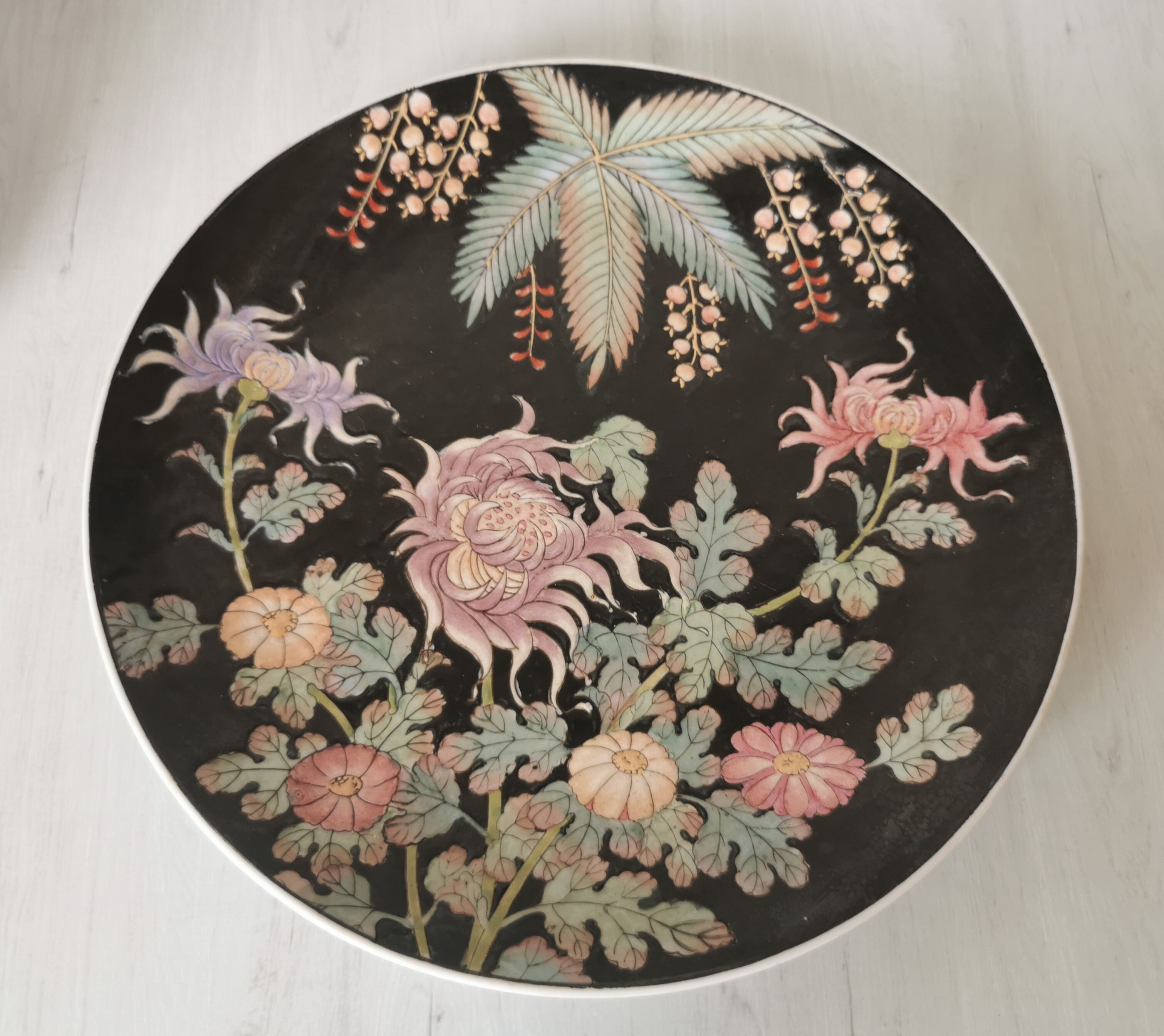 Chinese flower plate