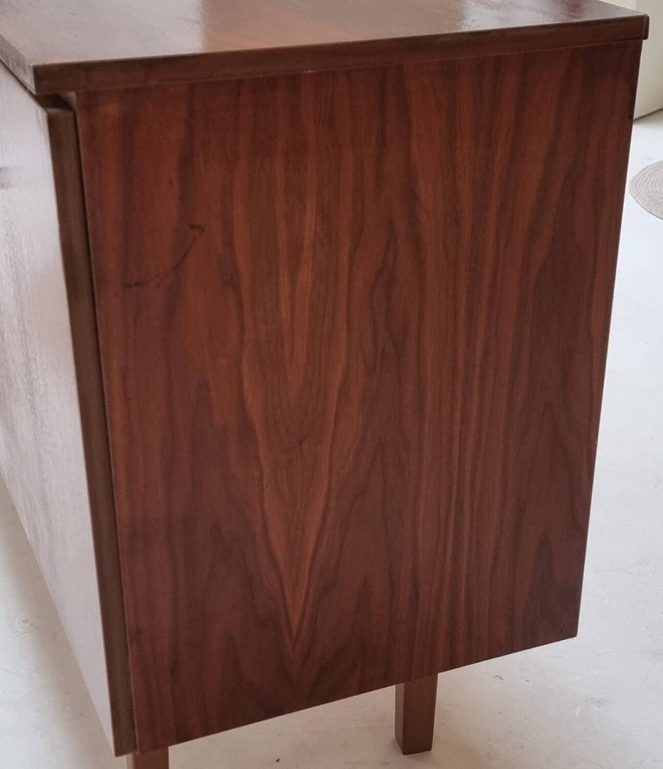 Buffet du milieu du siècle