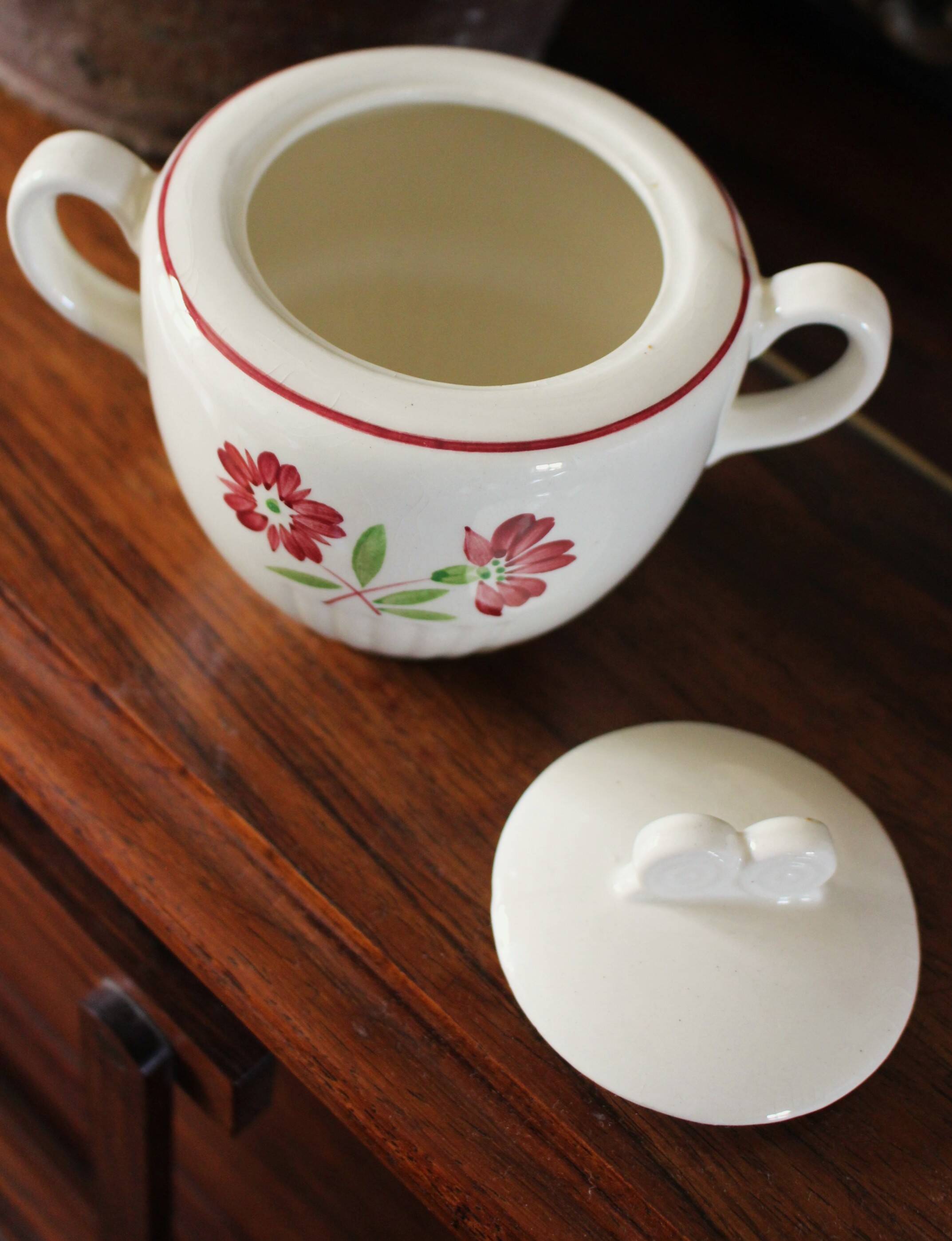 Jacques Lunéville ceramic sugar bowl with red flowers Art Deco
