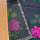 Tapis roumain tissé à la main, fond noir avec de grandes roses