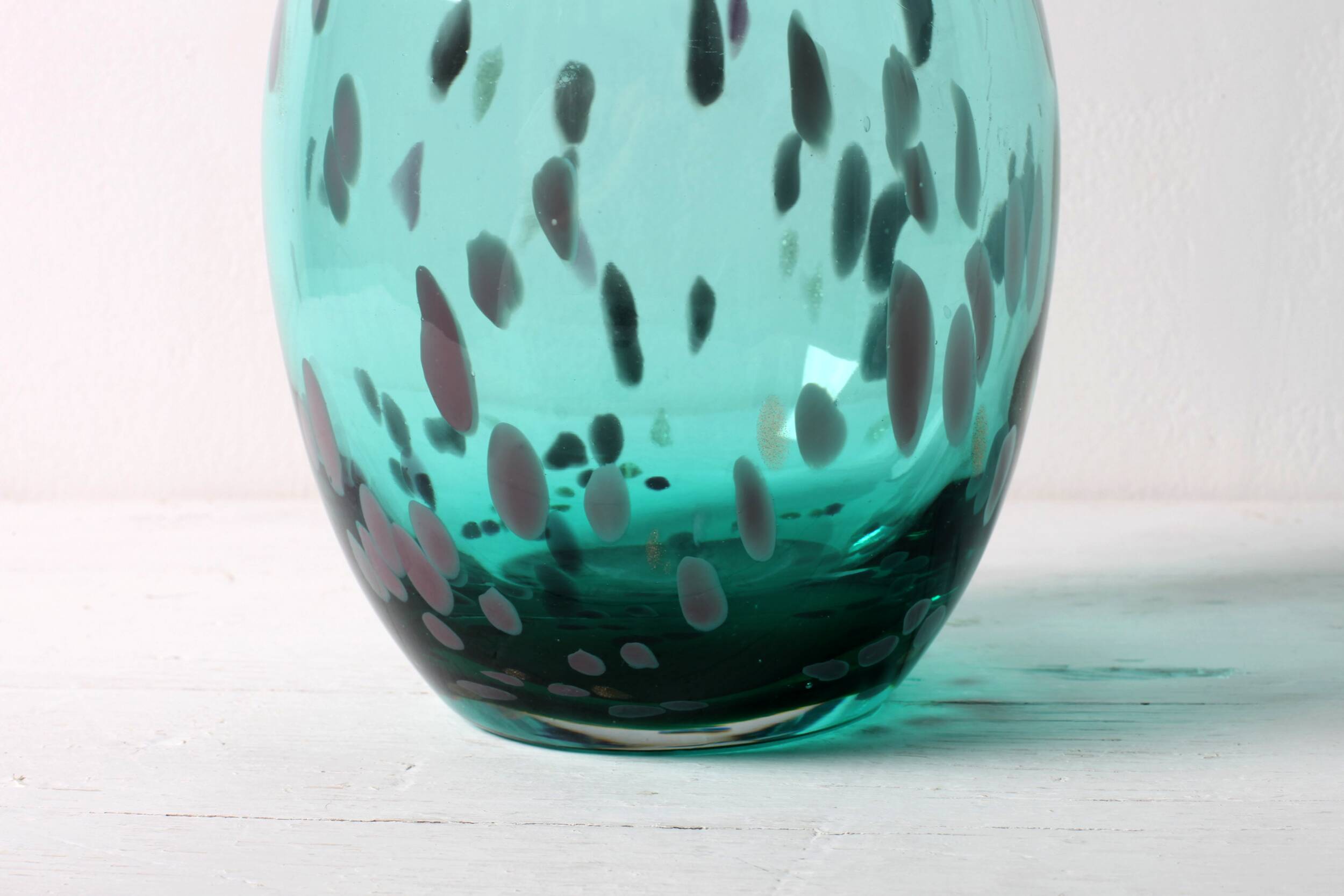 Vase rare en verre d'art Lenox American Design, bleu sarcelle et moucheté d'or, années 1990