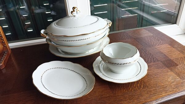 Set de plats de service SFP Limoges blanc et doré