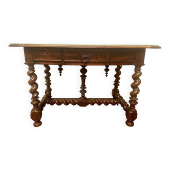 Table bureau Louis XIII en noyer sculpté XIX siècle