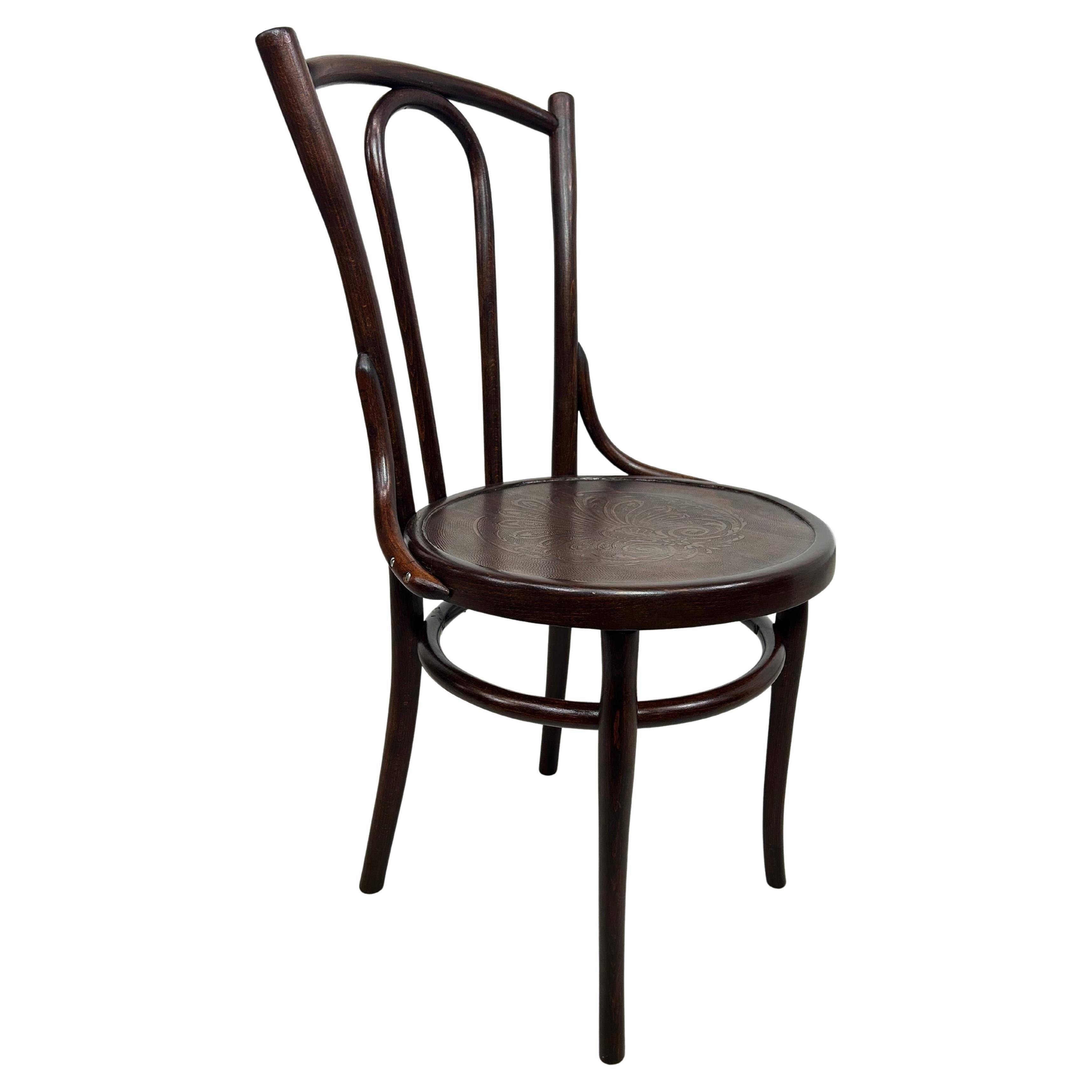 Chaise en bois courbé par Thonet no.54