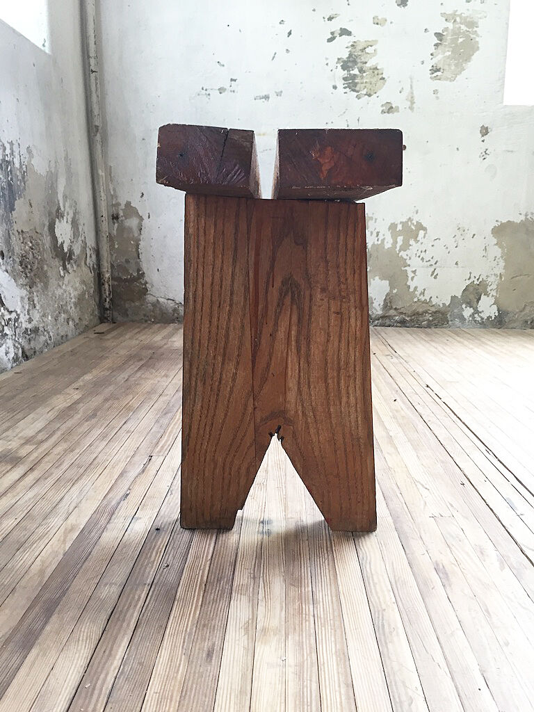 Artisanal pine bench