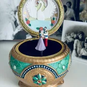 Anastasia music box