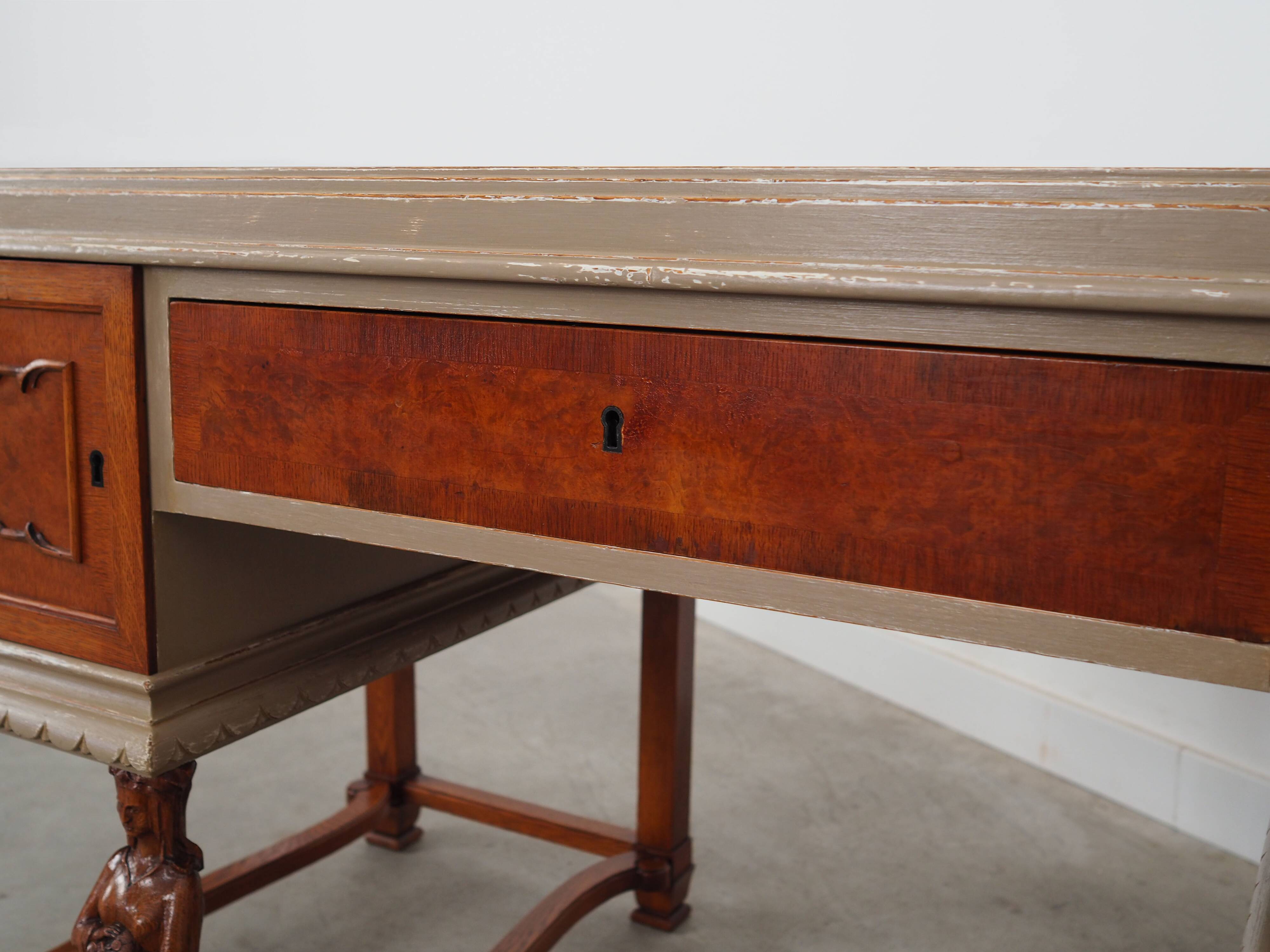 Bureau en chêne, design danois, années 1950, production : Danemark