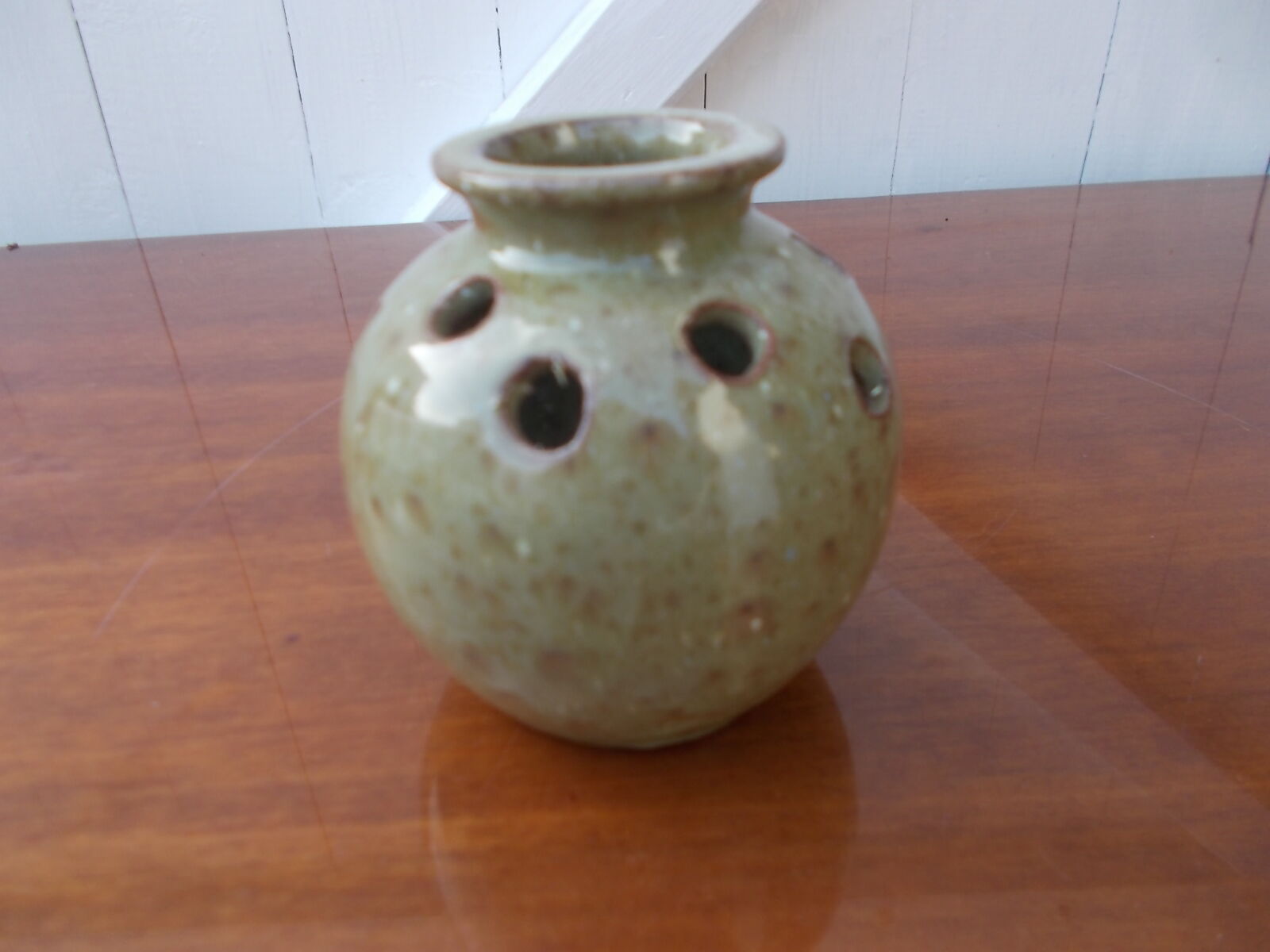 Pique flowers sandstone vallauris