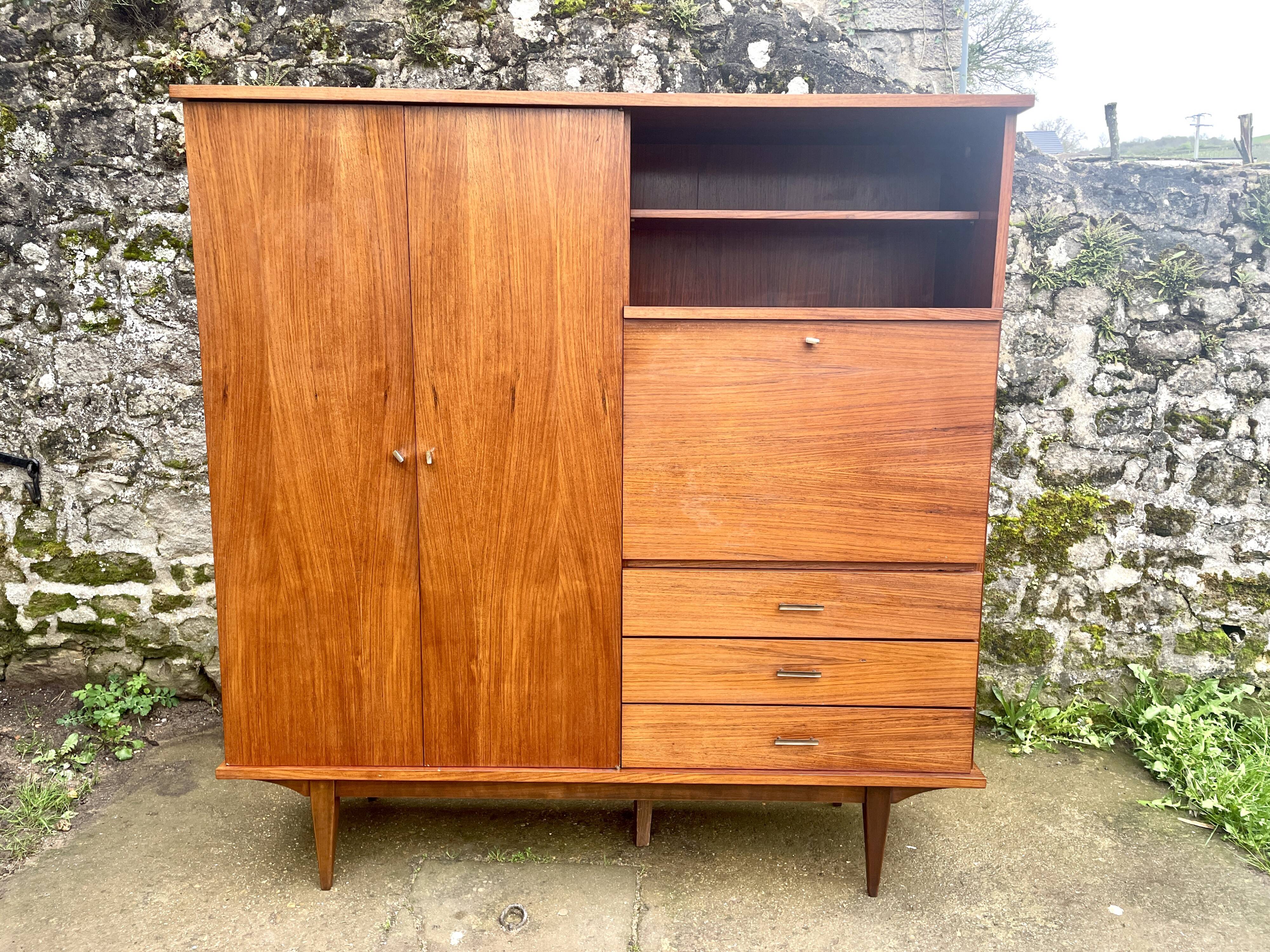 Meuble secrétaire armoire penderie 1950 placage teck