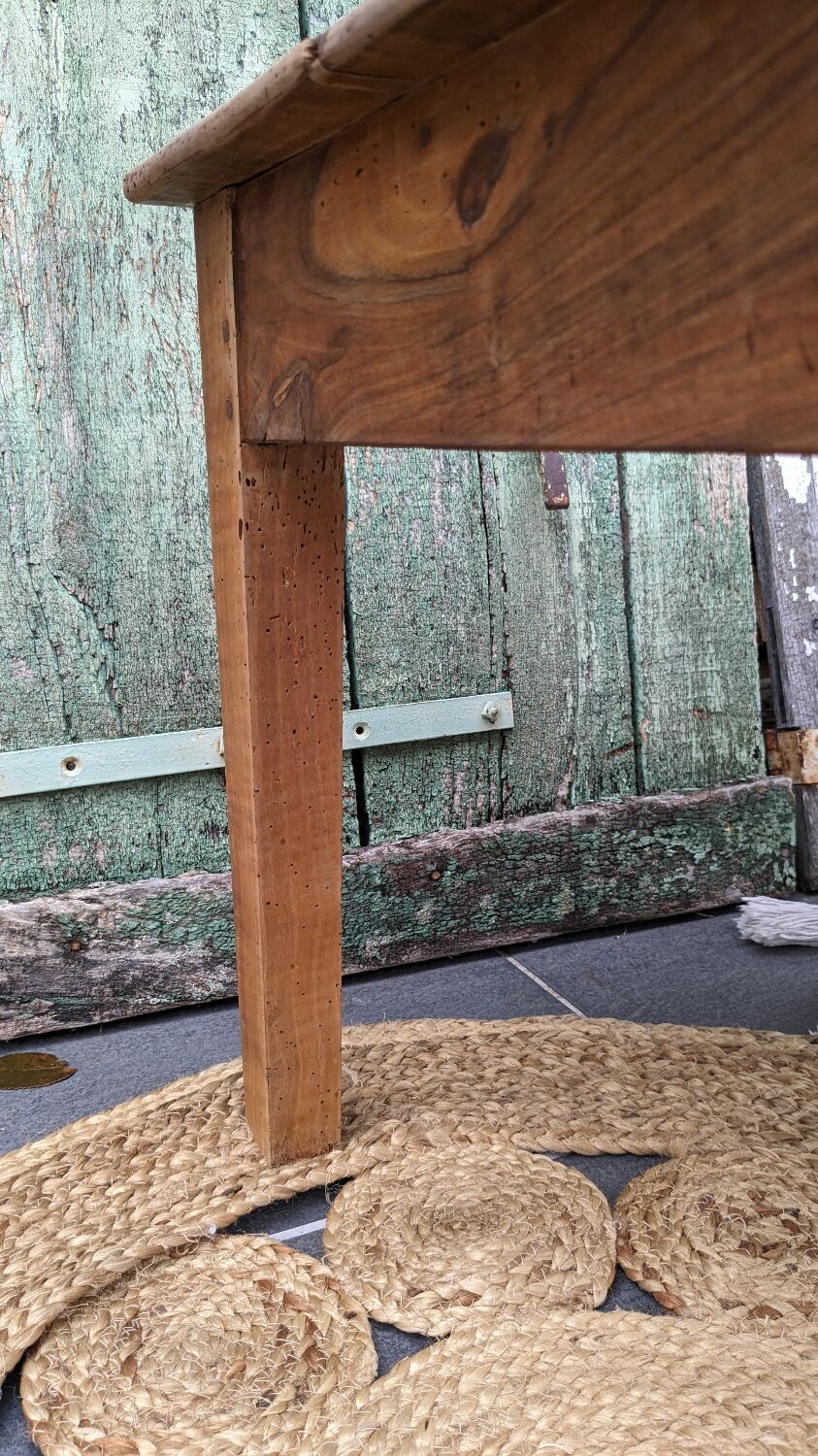 Coffee farmhouse table