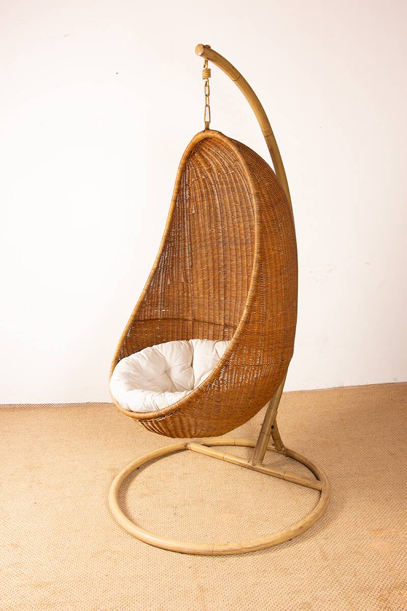 Danish armchair in woven rattan, with its metal stand, Nana Ditzel.