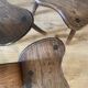 4 chaises tripode de ferme brutalistes