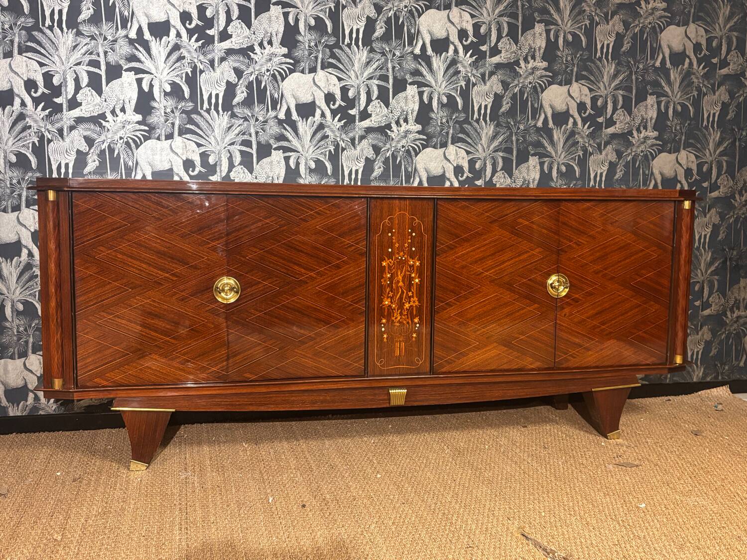 Enfilade Art Deco by Leleu from the 1940s.