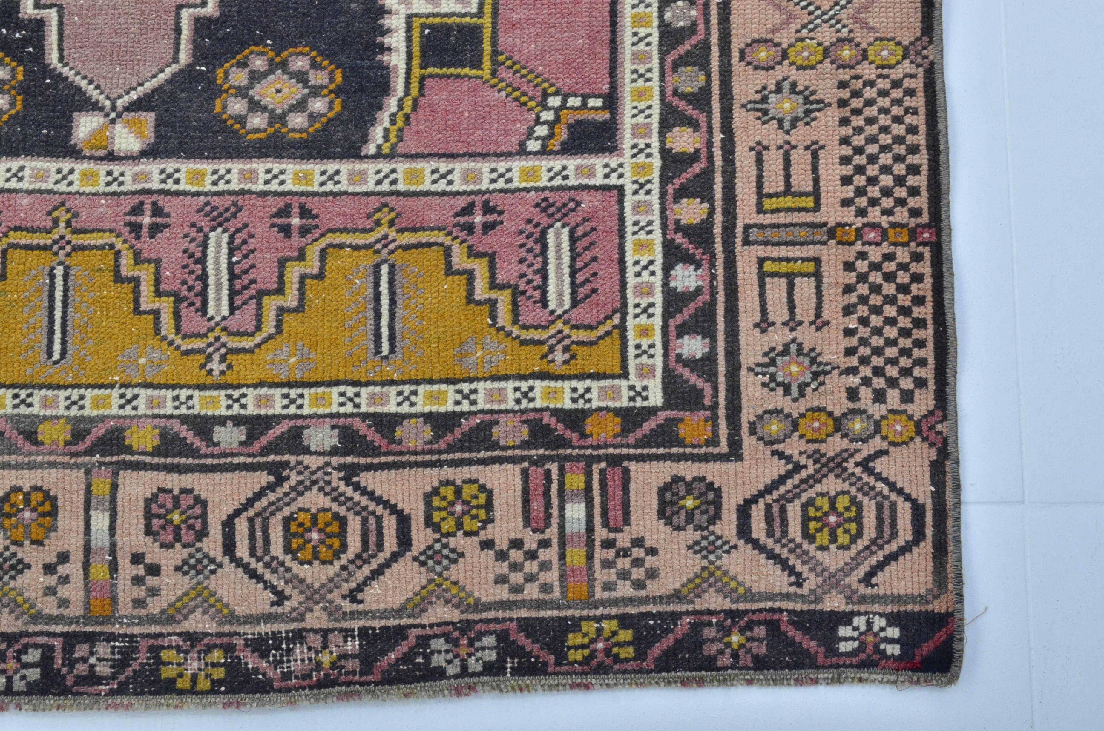 Anatolian Kurdish Neutral Carpet sku 3282