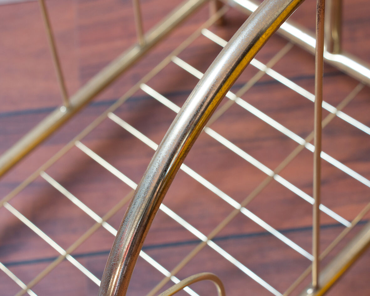 Porte-revues doré