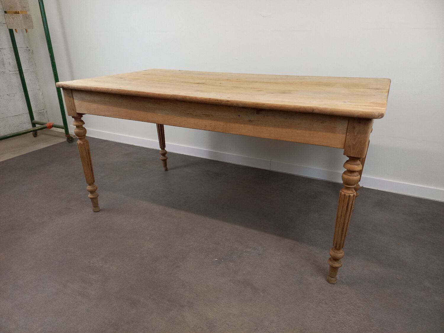 Farmhouse table