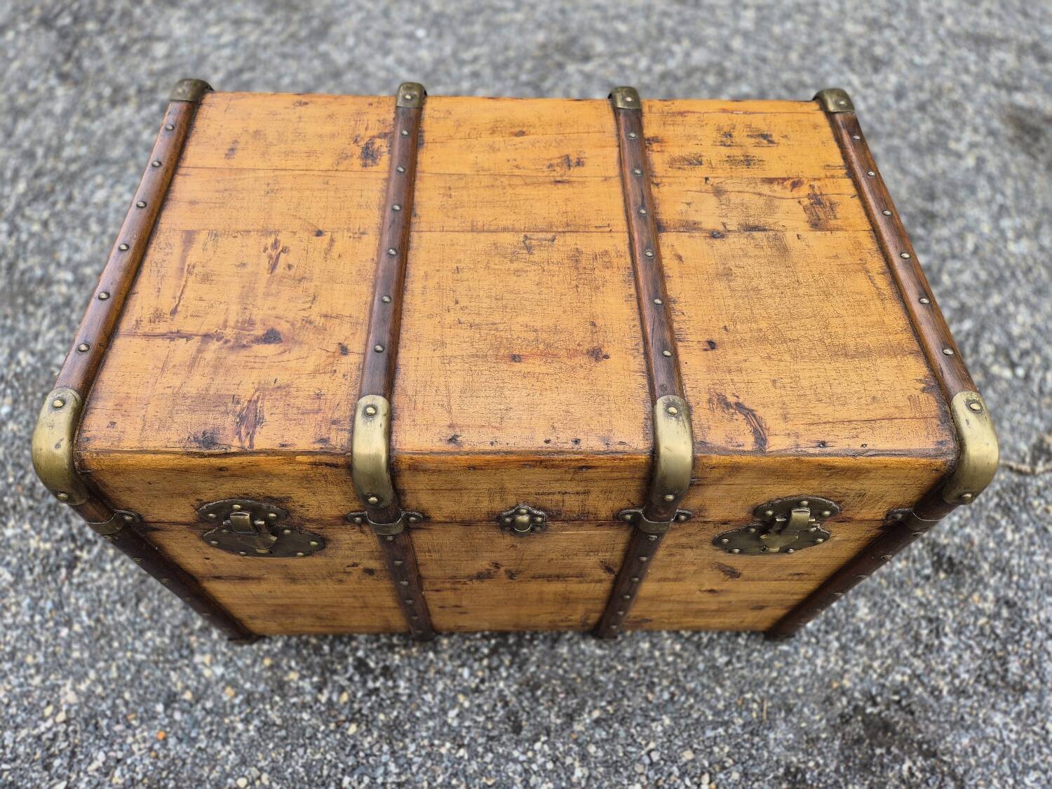 Antique toy chest/trunk/bar