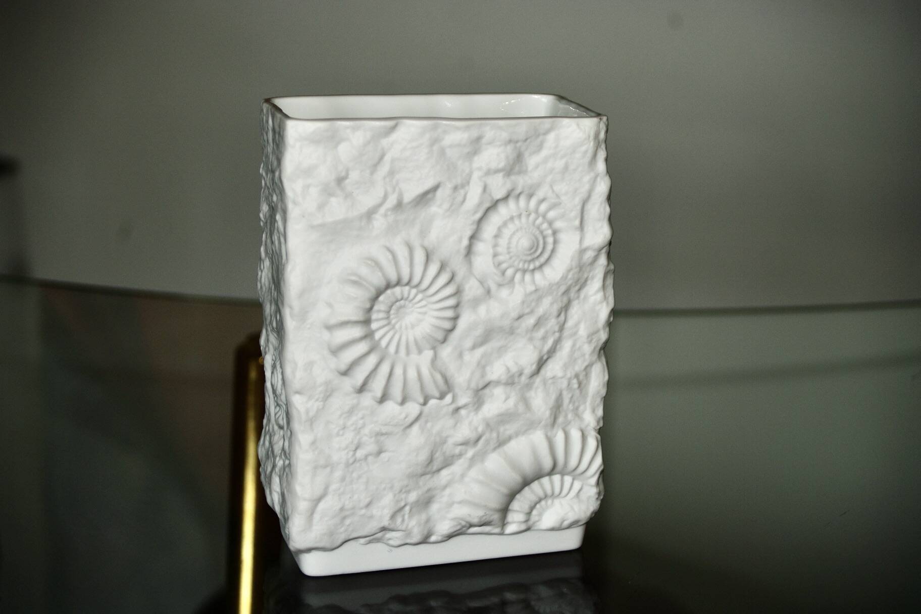 Vintage porcelain vase by kaiser 1970