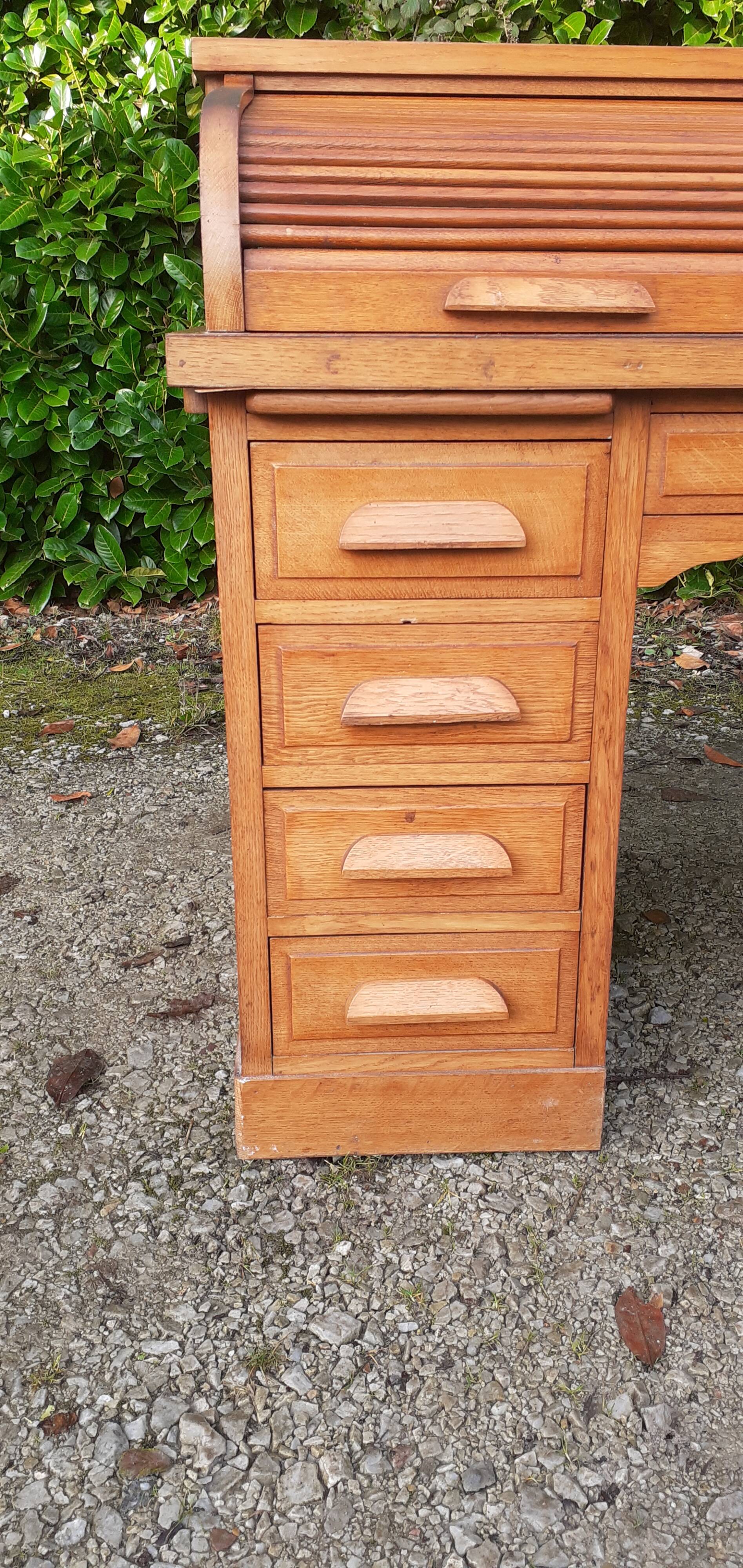 Bureau américain à rideaux 8 tiroirs 2 tablettes chêne Année 50 vintage