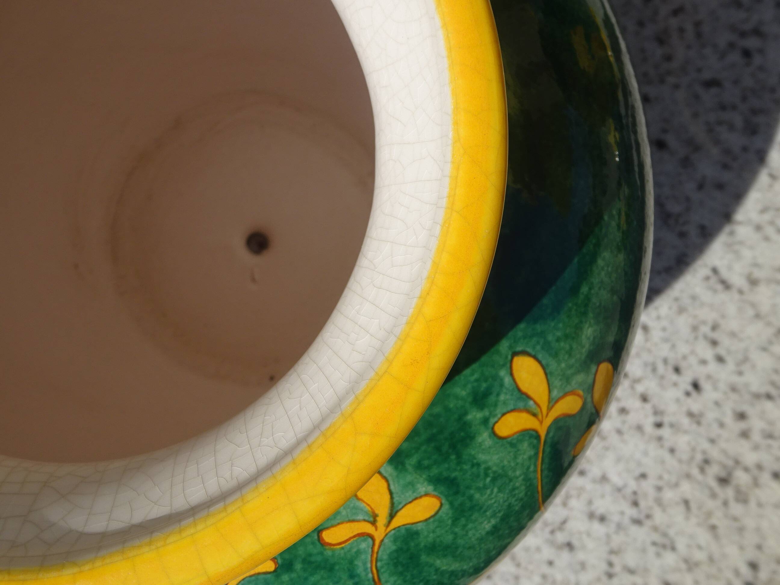 Ceramic lamp, vase and matching plate, Drimmer