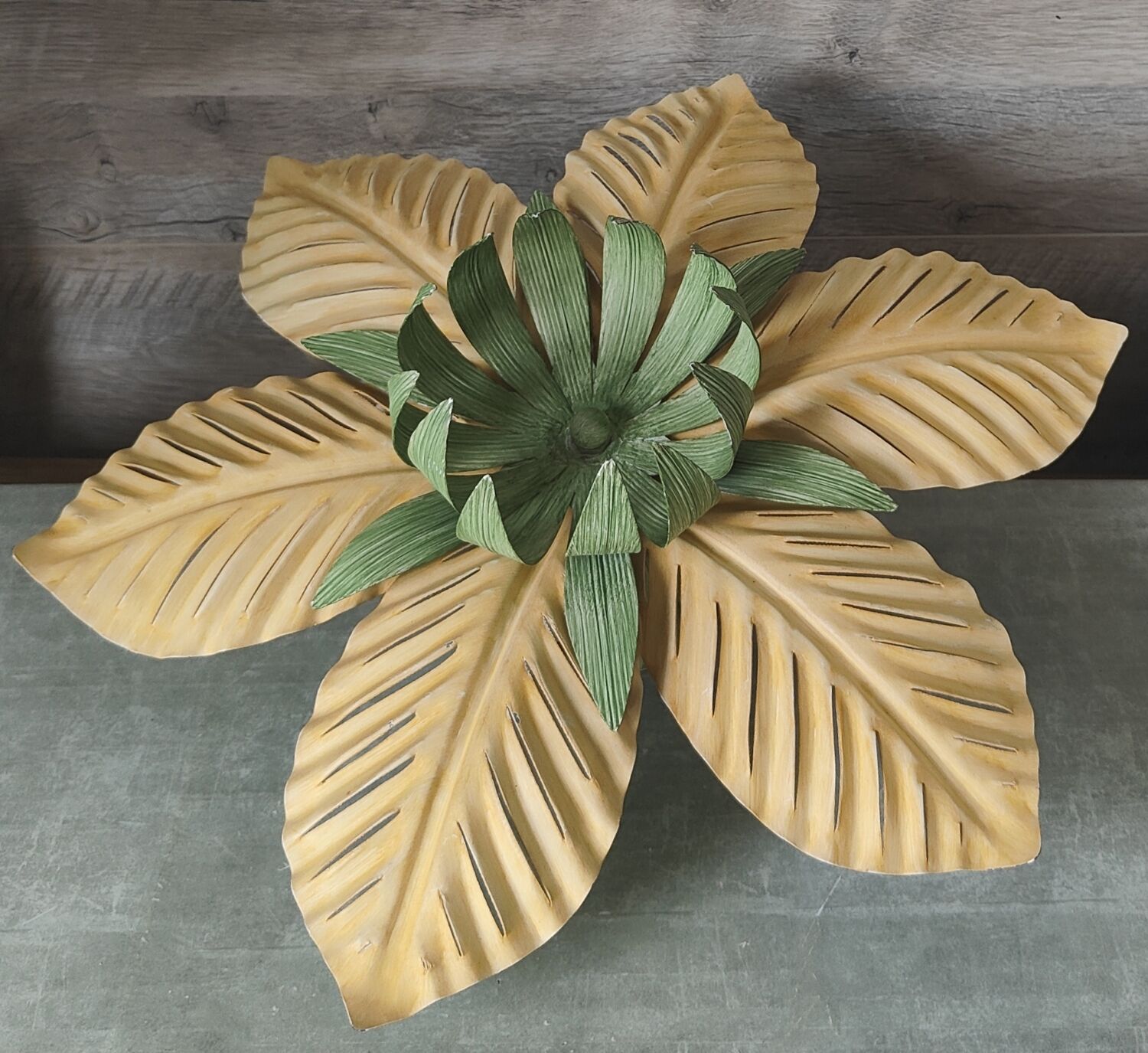Vintage flower ceiling lamp