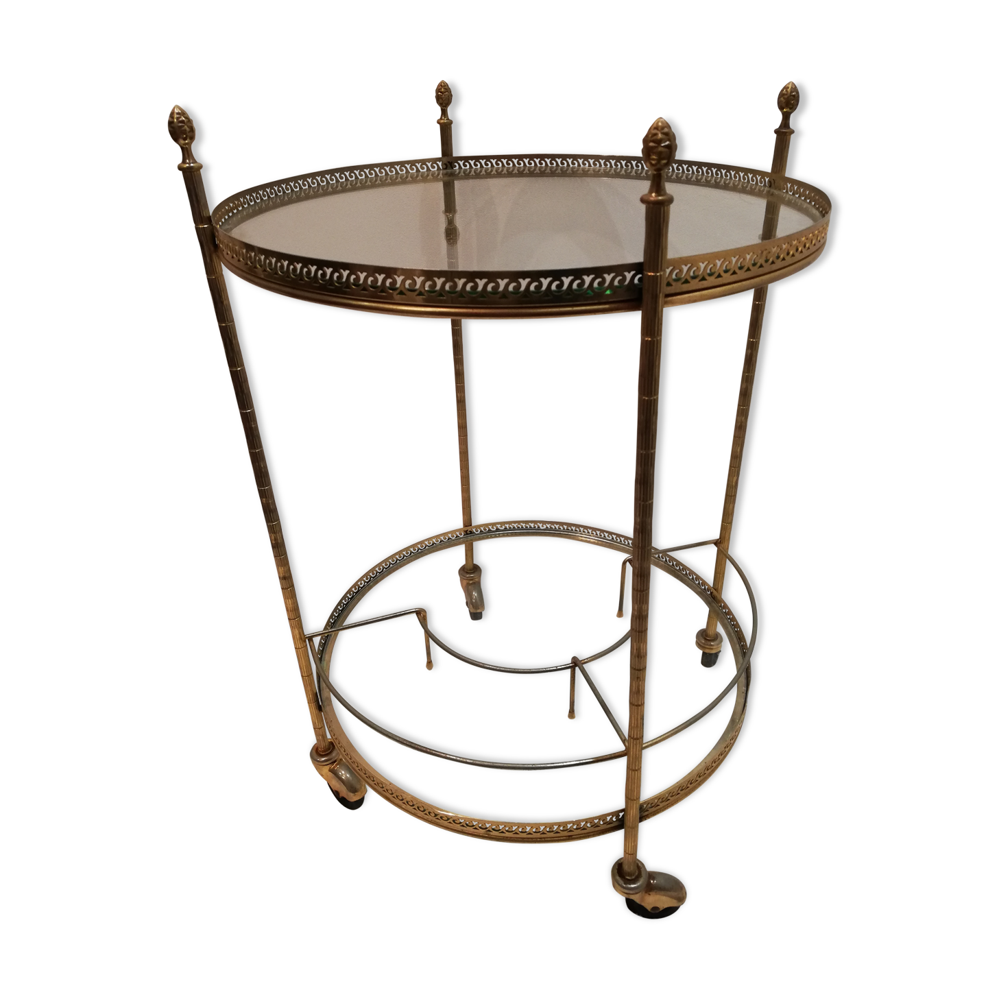 Serving table