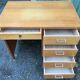 Bureau vintage en chêne à 5 tiroirs