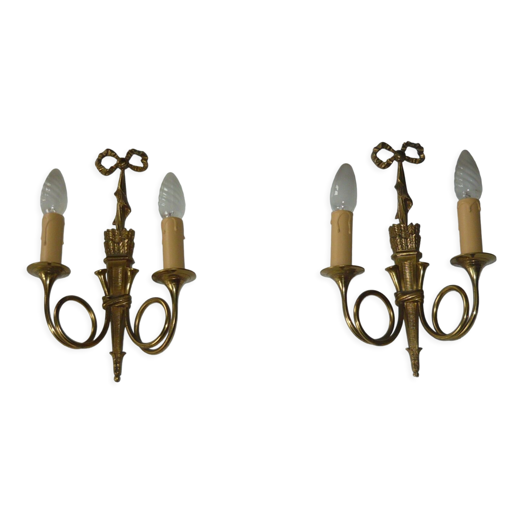 Pair of wall lamps Louis XVI hunting horn bronze dore
