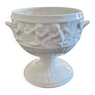 Vase style Médicis à décor d'angelots