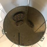 Round table with glass tray