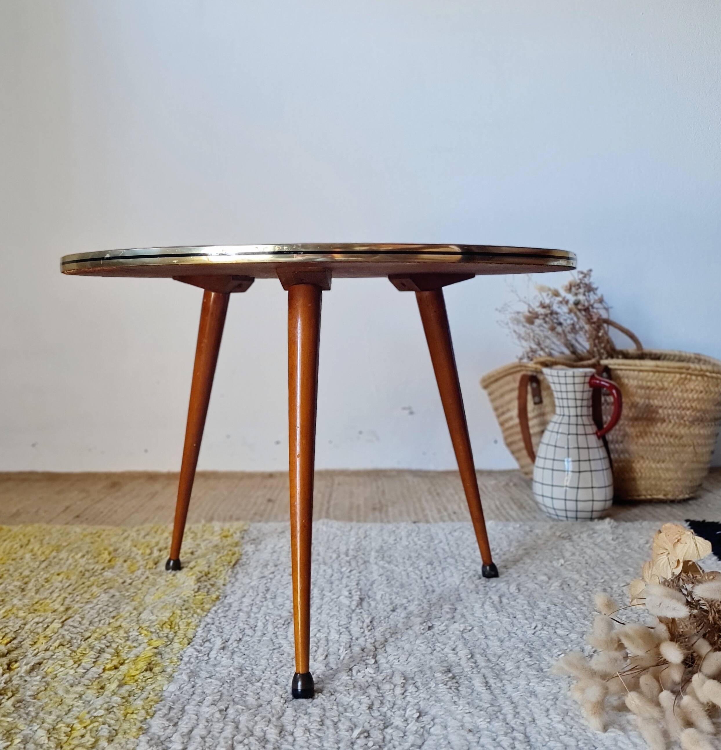 Vintage tripod side table, marquetry diamond top – 50/60