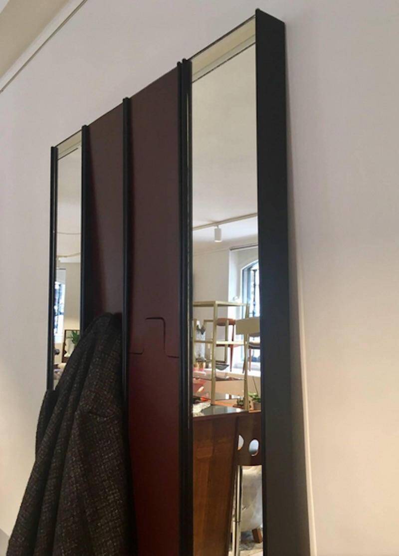 Modular coat racks Gronda by Luciano Bertoncini for Elco in Formica.