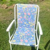 Flowery garden armchair