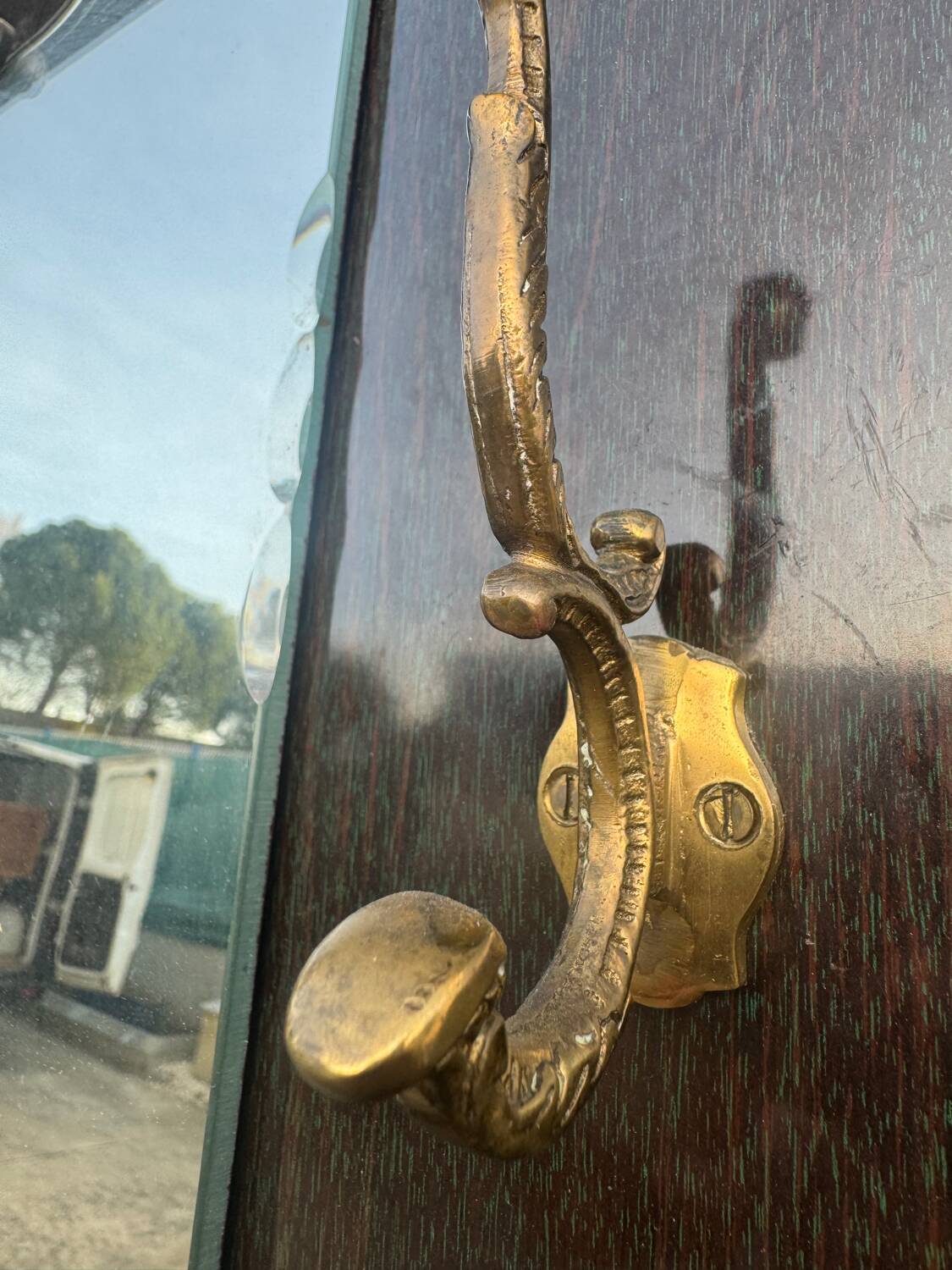 Entrance wardrobe brass handles