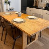 Breadwood extendable dining table