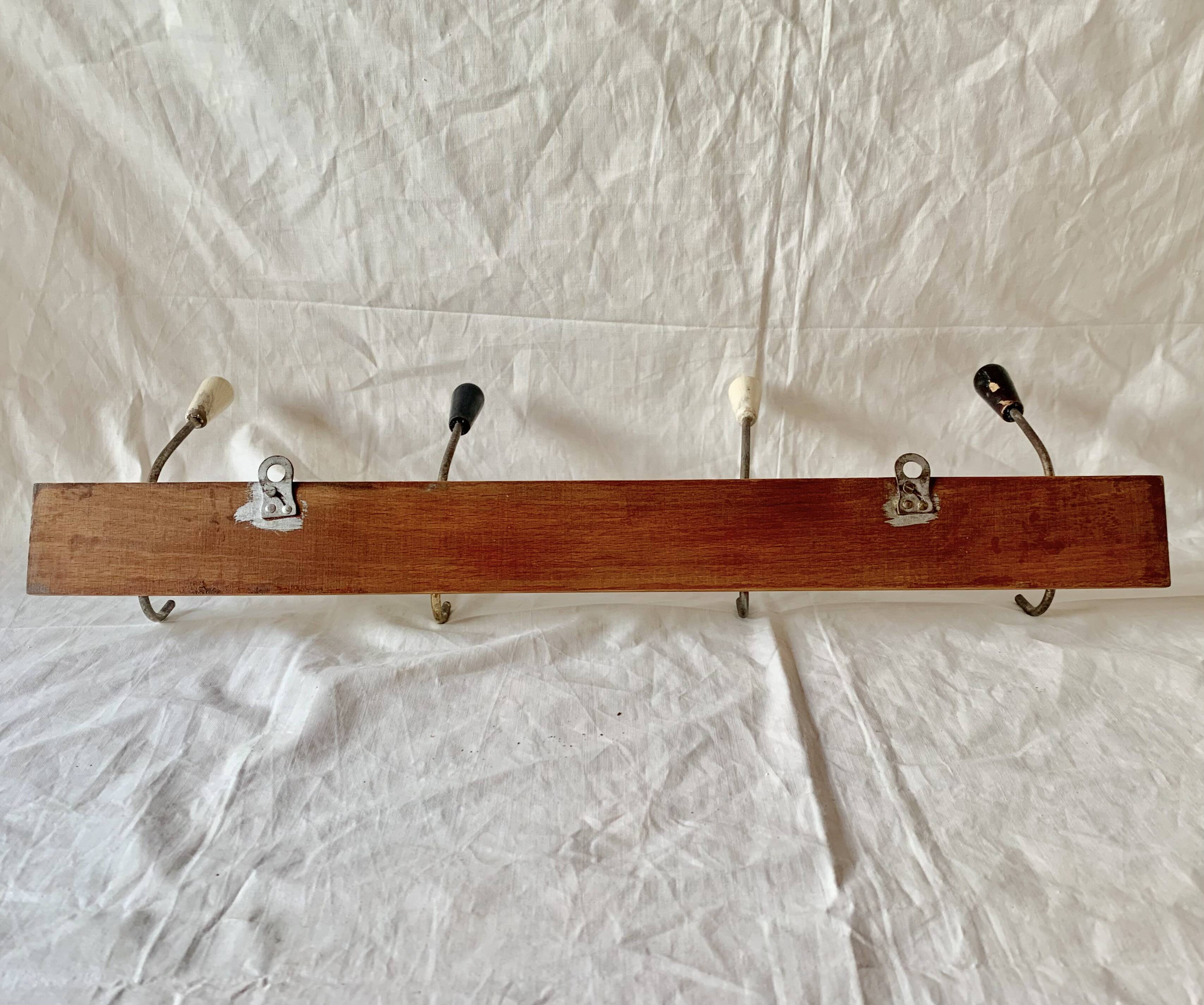 Vintage wooden wall coat rack - 4 hooks