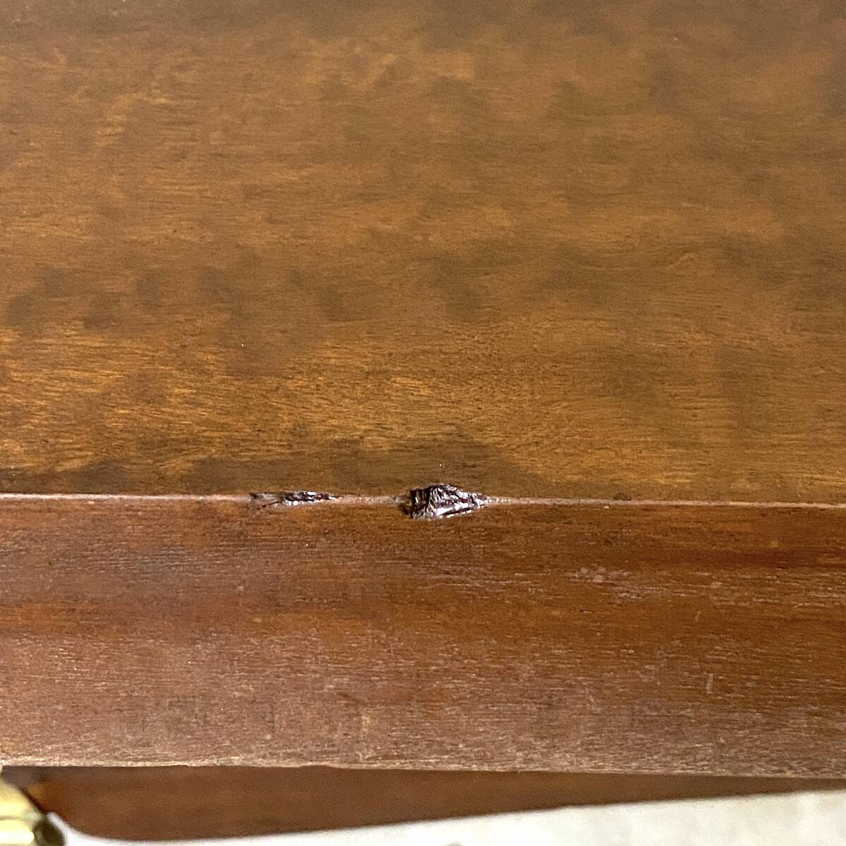Table Art Déco 1930 en bois et laiton doré