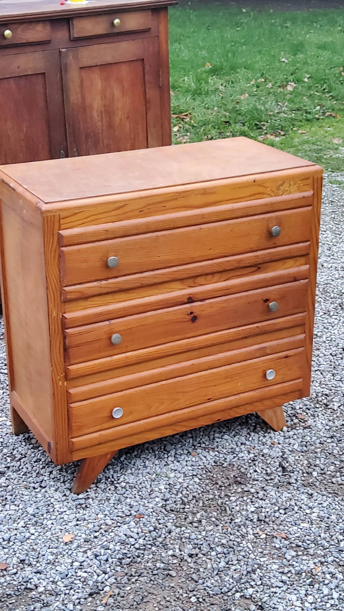 Vintage chest of drawers from the 50s with compass feet and 3 drawers