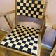 Paire de chaises des années 50 en chêne dorées.