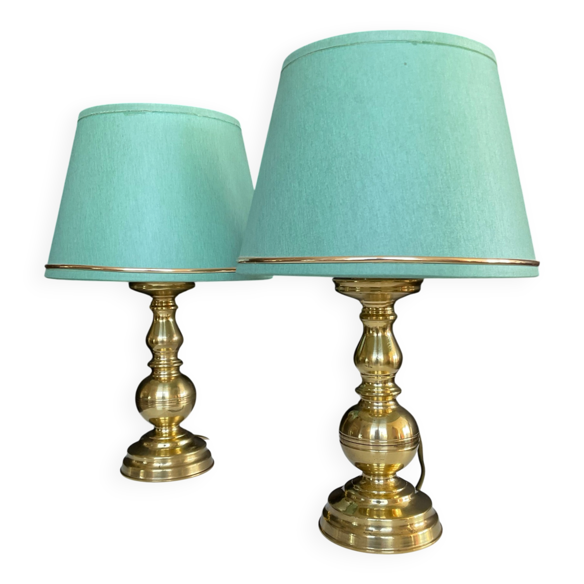 Pair of vintage brass lamps from the 70s.