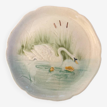 Assiette du 19ème siècle Choisy Le Roi Majolica Décor Cygne