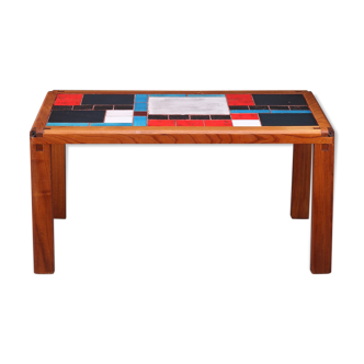 Coffee table in solid elm and ceramic tiles