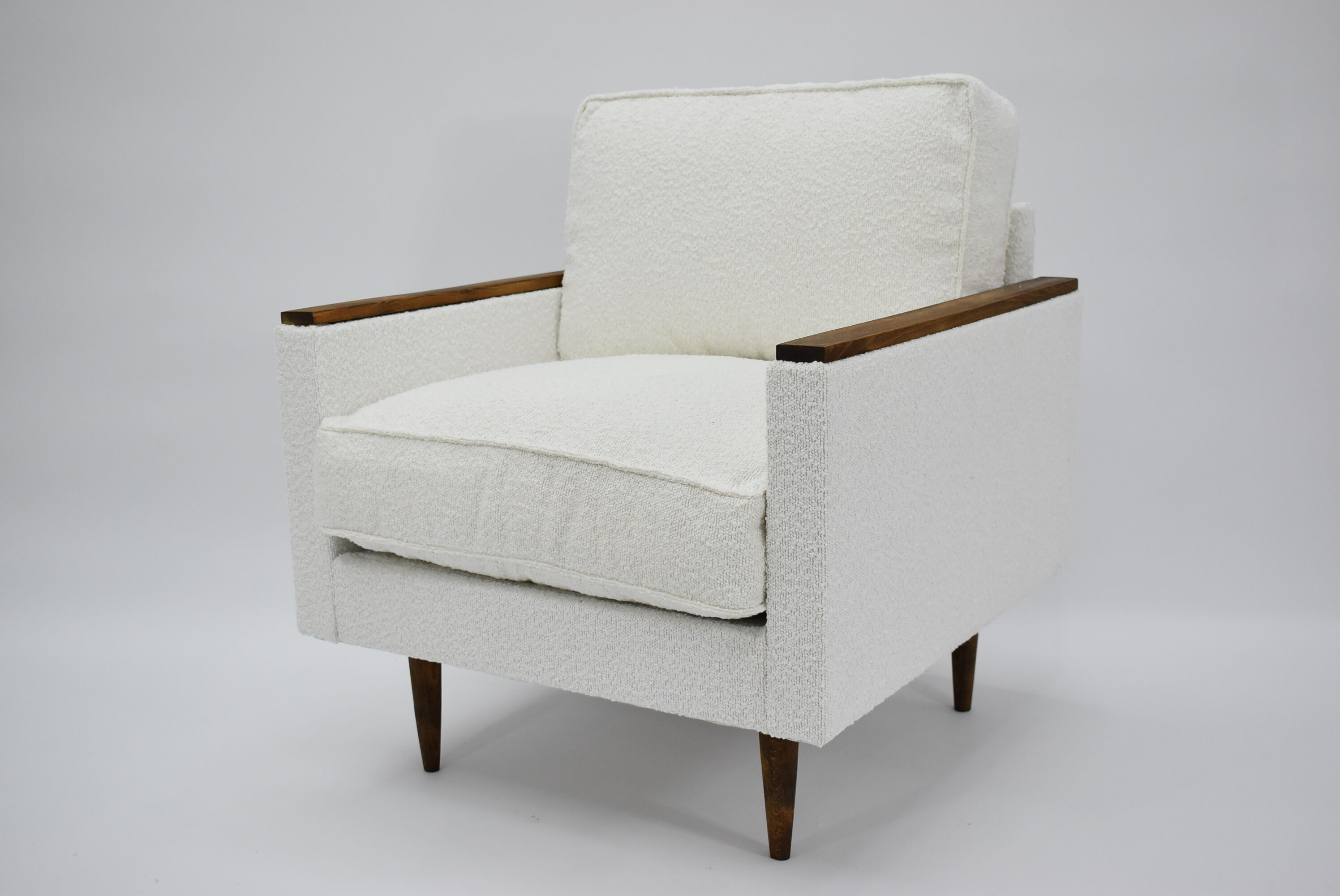 Fauteuil cube original des années 70, entièrement restauré, bouclé blanc