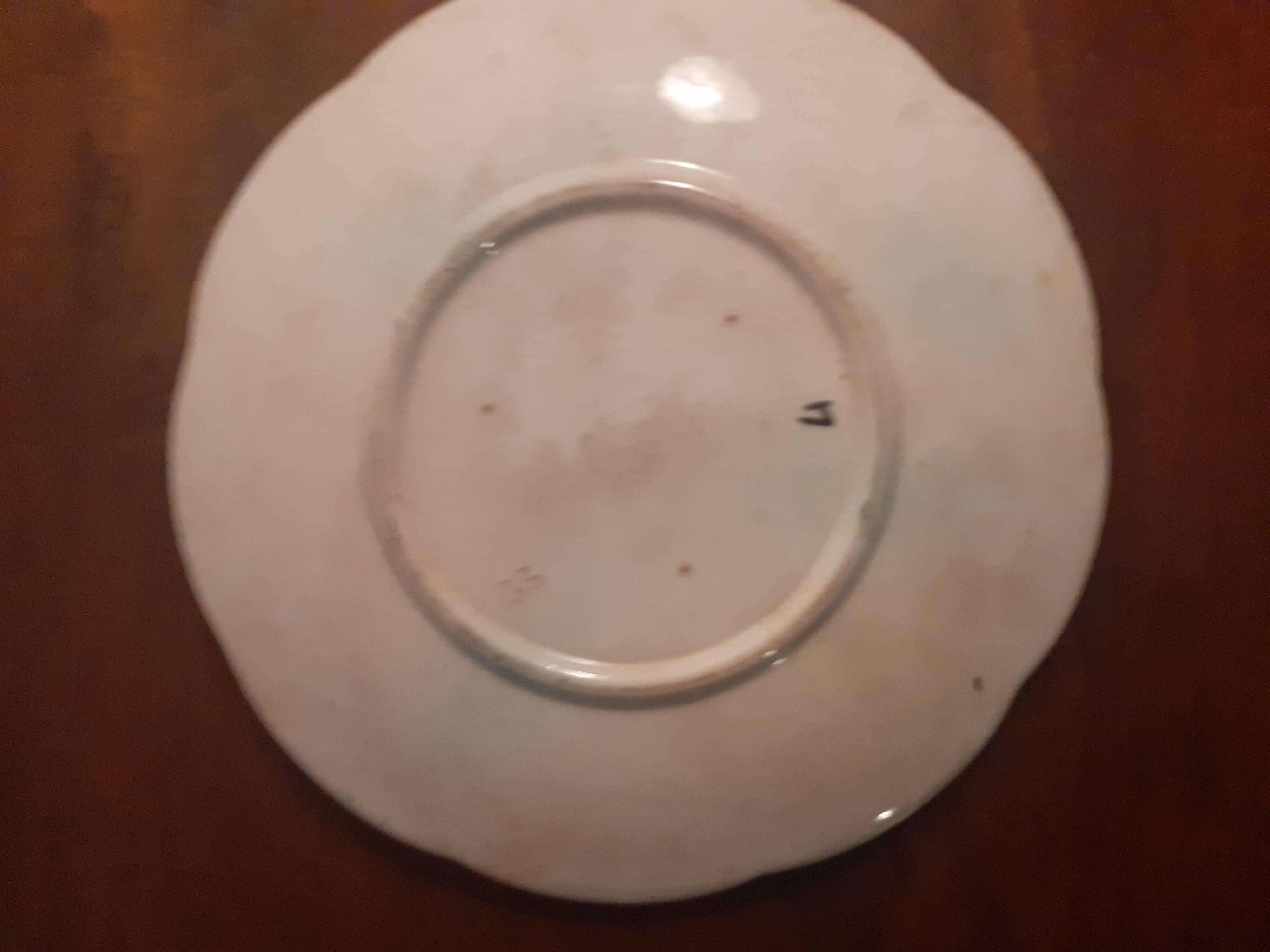 Old slip plate - Choisy le roy flower decoration