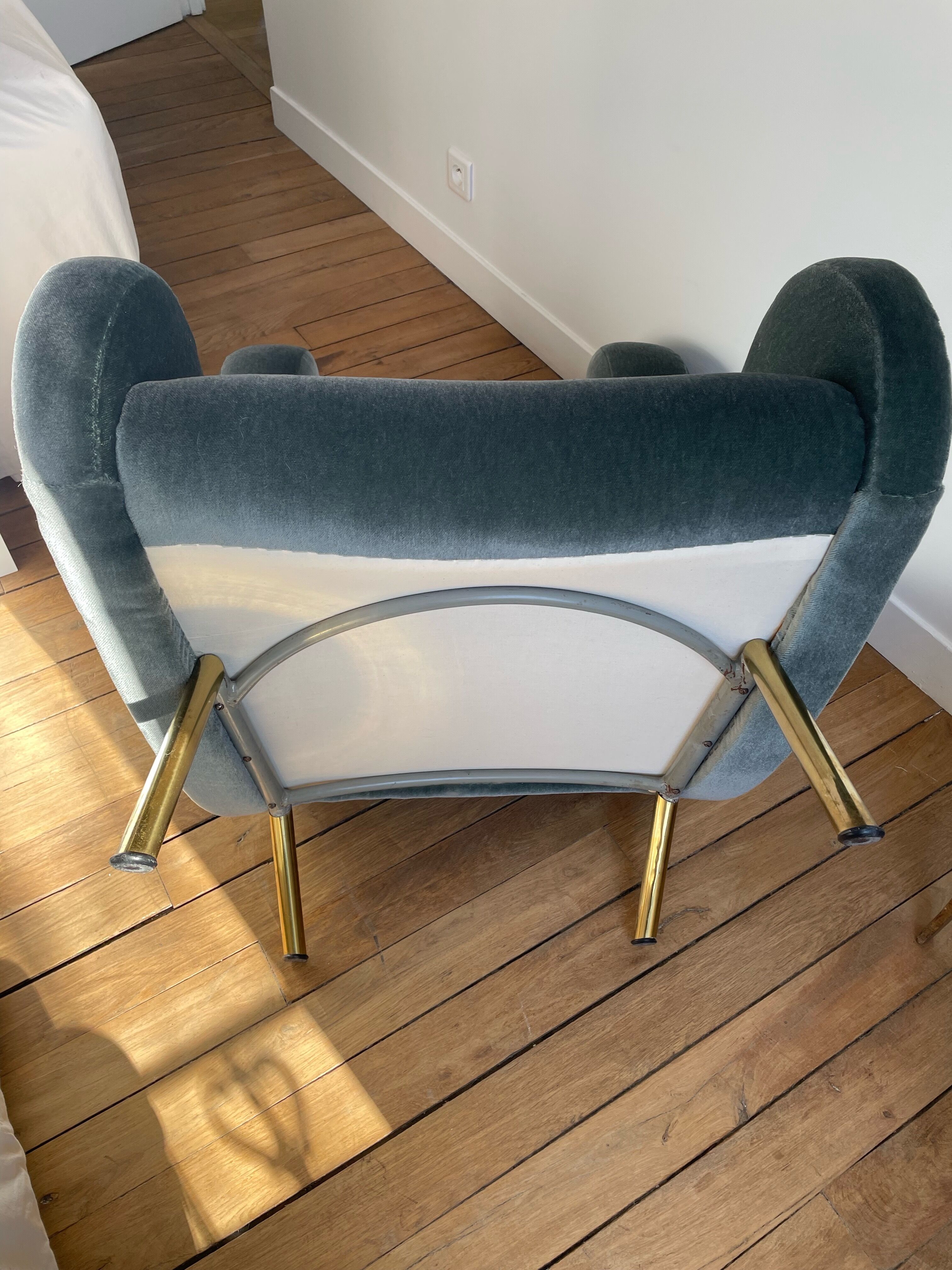 Model armchair "Senior" by Marco Zanuzo