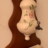 Green and pink water fountain