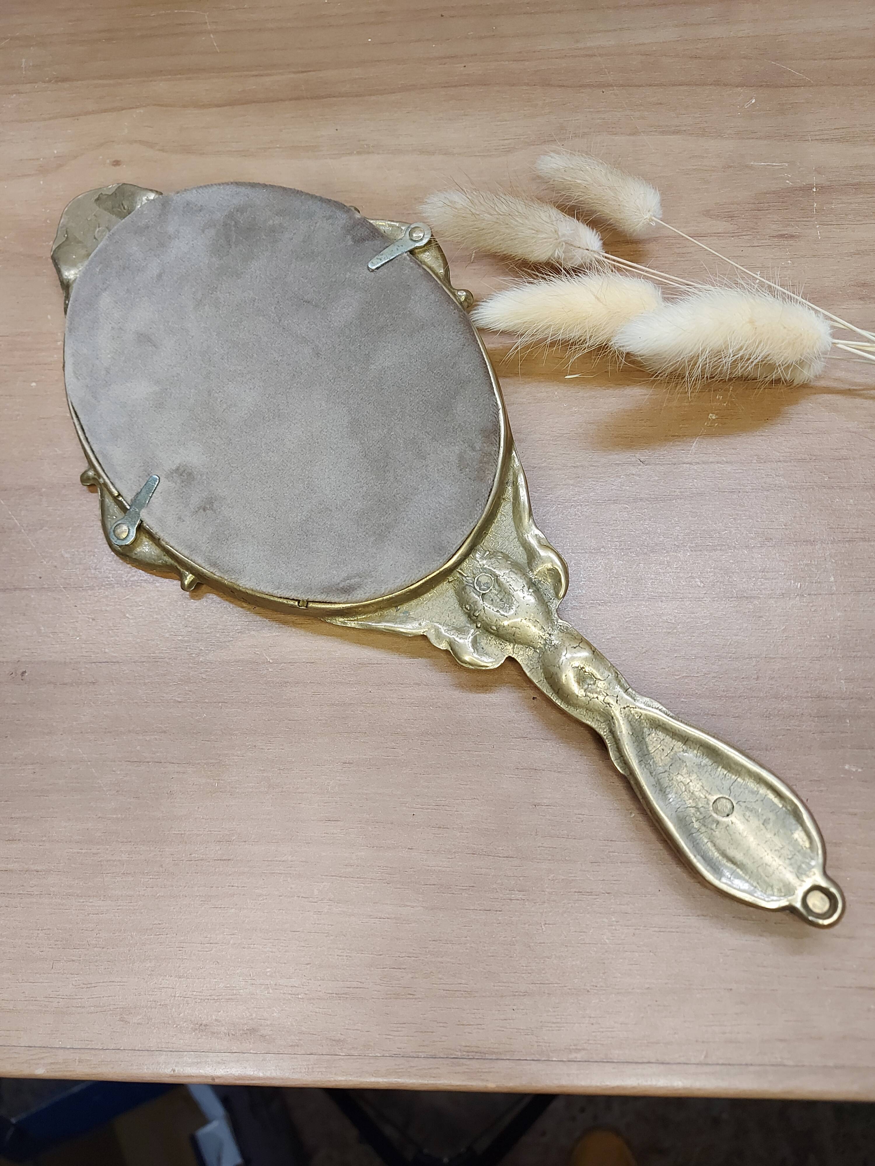 Miroir à main