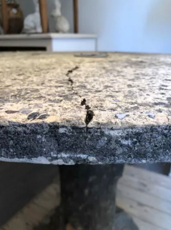 Table de jardin faux bois style Rocaille