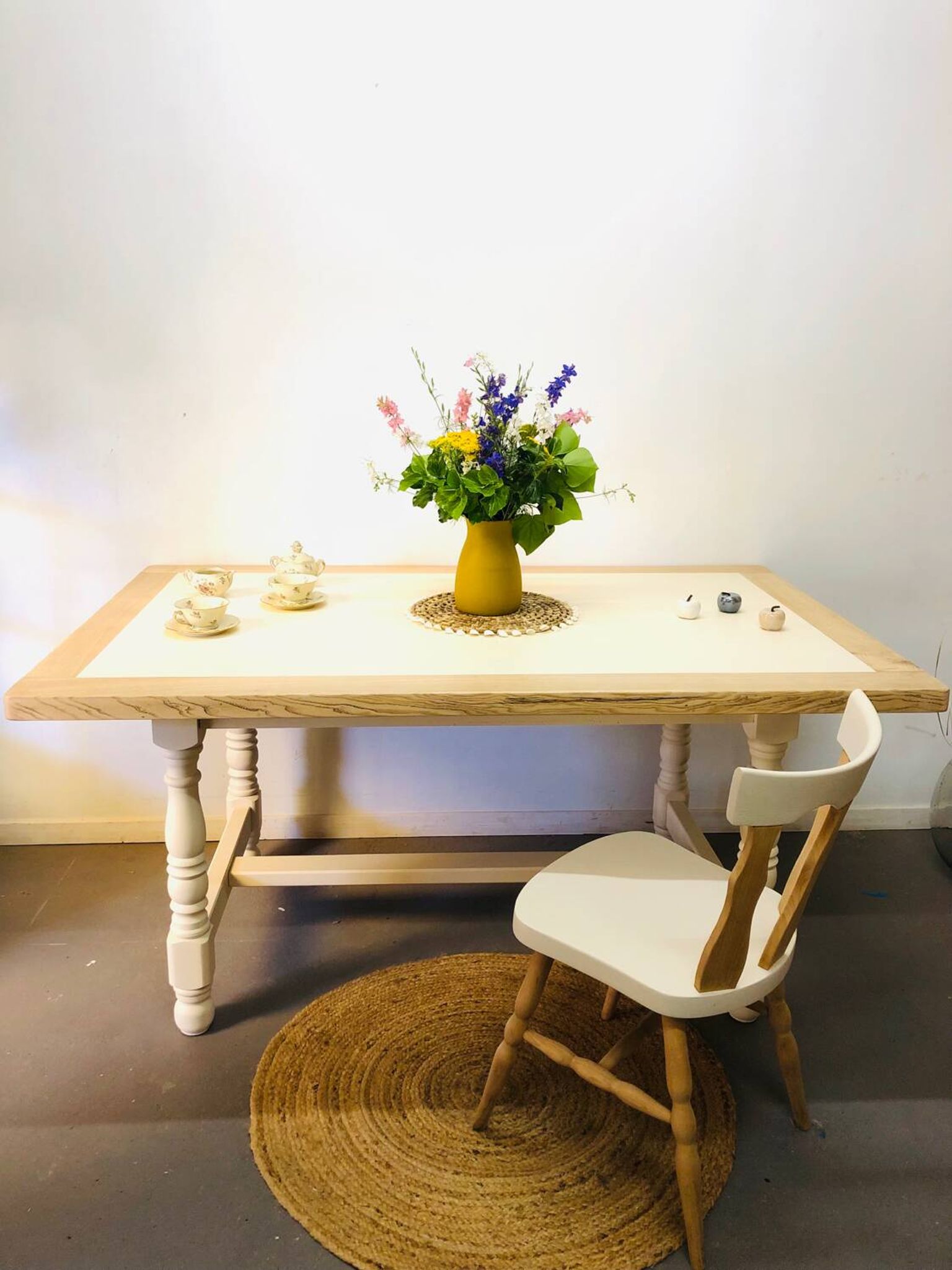 Farm table